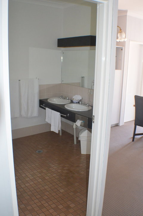 Deer Park Motor Inn - Accommodation in Bendigo 5