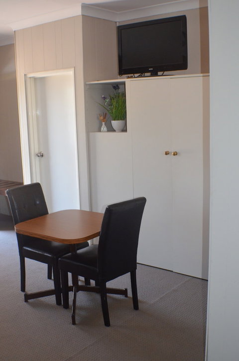 Deer Park Motor Inn - Accommodation in Bendigo 4