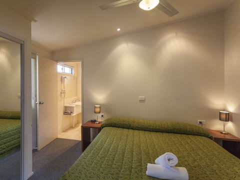 NRMA Eastern Beach Holiday Park - Accommodation in Bendigo 2