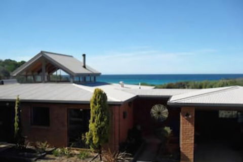 Sandpiper Ocean Cottages - Accommodation in Bendigo 1