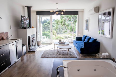 Polperro Villas - Accommodation in Bendigo 2