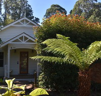 Gatehouse Cottage at Merrow Cottages - Mt Dandenong - Accommodation in Bendigo