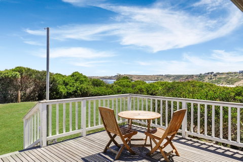 Clifftop Boutique Accommodation - Accommodation in Bendigo 0