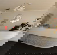 Horsham Mid City Court Motel