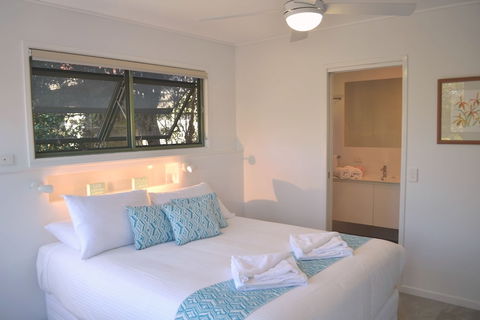 The Retreat Beach Houses - Accommodation in Bendigo 4