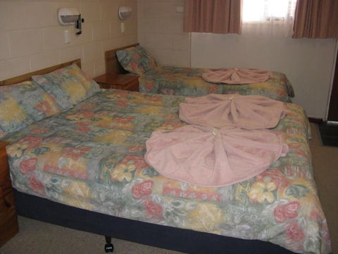 Peak Hill Golden Peak Budget Motel - Accommodation in Bendigo 5