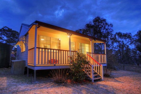 Accommodation Creek Cottages - Accommodation in Bendigo 6