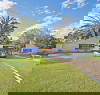 Acclaim Pine Grove Holiday Park - Accommodation in Bendigo