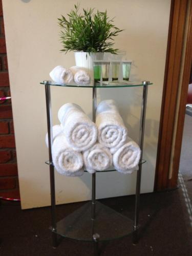 Ploughmans On Ivy - Accommodation in Bendigo 5