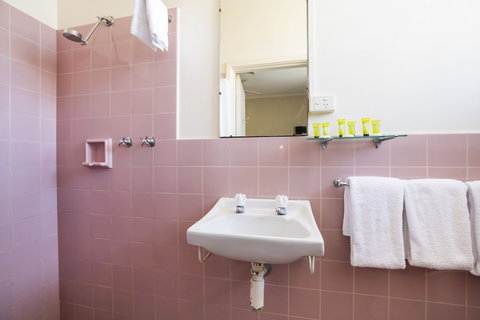 Esplanade Hotel - Accommodation in Bendigo 4