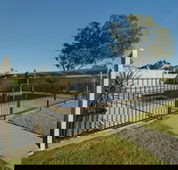 DBJ Holiday Units - Accommodation in Bendigo