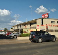 A  A Lodge Motel Emerald