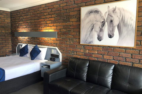 Logan City Motor Inn - Accommodation in Bendigo 7