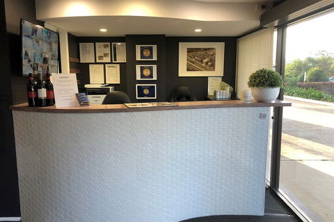 Logan City Motor Inn - Accommodation in Bendigo 5