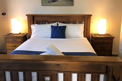 Logan City Motor Inn - Accommodation in Bendigo 6