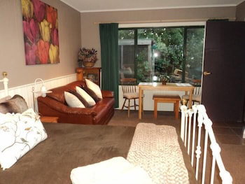 Forest Lodge Chalets - Accommodation in Bendigo 5
