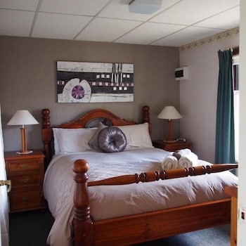 Forest Lodge Chalets - Accommodation in Bendigo 3