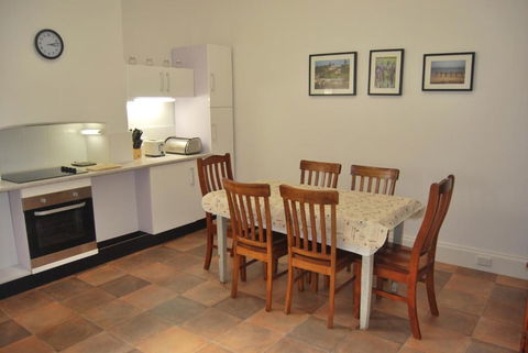 Jacaranda Cottage - Accommodation in Bendigo 6