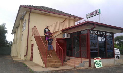 Goolgowi Highway Motel - Accommodation in Bendigo 5