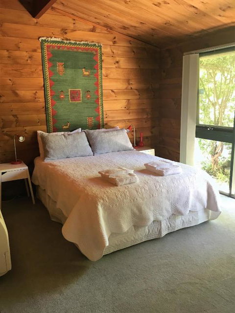 Hilltop - Accommodation in Bendigo 4