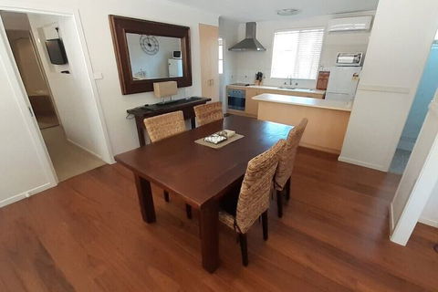 Oceana Holiday Units - Accommodation in Bendigo 7