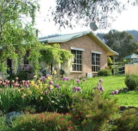 Halls on Falls Homestead - Accommodation in Bendigo