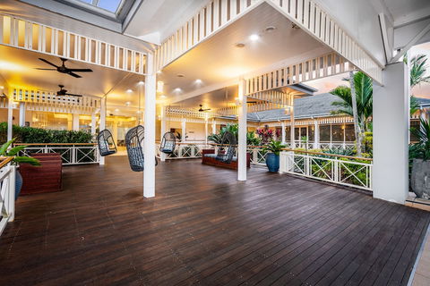 Hotel Grand Chancellor Palm Cove - Accommodation in Bendigo 1