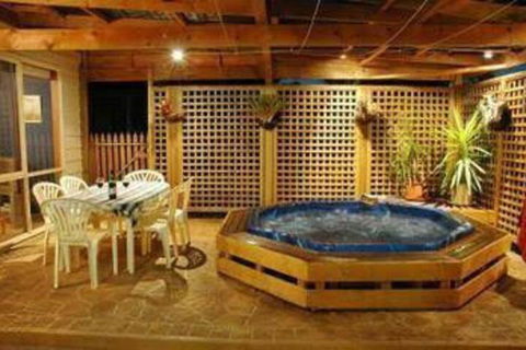 Woodland By The Bay & Puddleduck Cottage - Accommodation in Bendigo 2