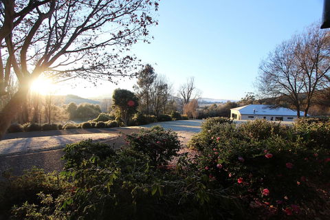 Flowerdale Estate - Accommodation in Bendigo 1