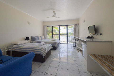 Hinchinbrook Marine Cove Resort - Accommodation in Bendigo 1