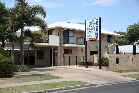 Emerald Central Palms Motel - Accommodation in Bendigo 0