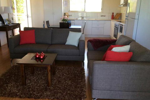 Tinaroo Sunset Retreat - Accommodation in Bendigo 5