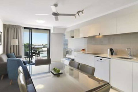 Oaks Mackay Carlyle Suites - Accommodation in Bendigo 0