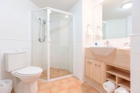Ramada By Wyndham Hope Harbour - Accommodation in Bendigo 6