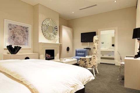 5 Rooms At The Stirling Hotel - Accommodation in Bendigo 1