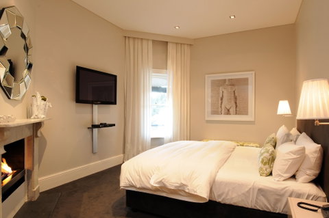 5 Rooms At The Stirling Hotel - Accommodation in Bendigo 3
