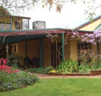 Willowlake Cottages - Accommodation in Bendigo