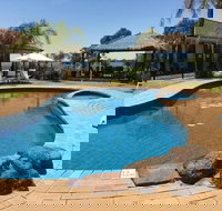 Capricorn Motor Inn - Accommodation in Bendigo