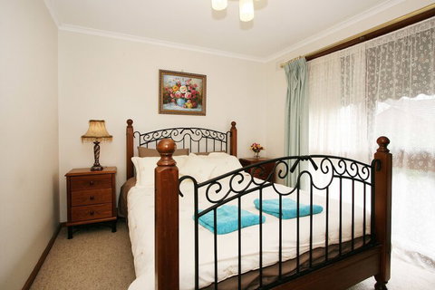 40 Thames Holiday Unit - Accommodation in Bendigo 1