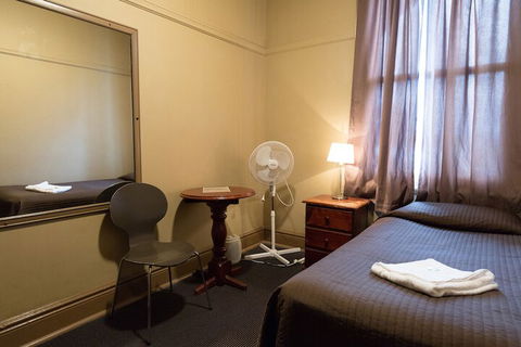 Dunkirk Hotel - Accommodation in Bendigo 7