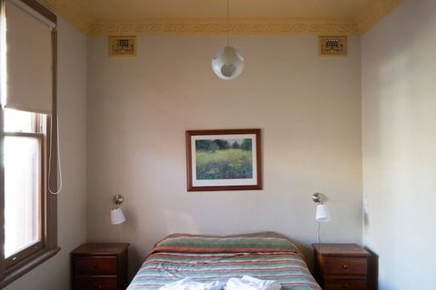 Dunkirk Hotel - Accommodation in Bendigo 4