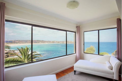 Ultimate Bondi Escape 2 - Accommodation in Bendigo 0
