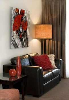 May Park Executive Apartments - Accommodation in Bendigo 2