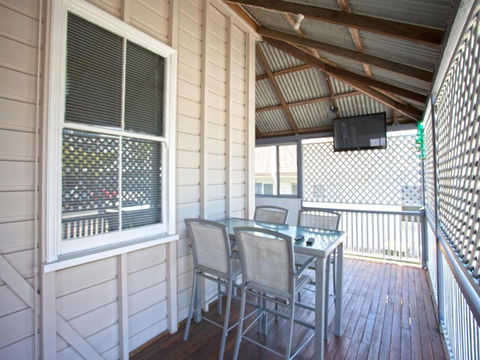 CBD Holiday Home - Accommodation in Bendigo 3