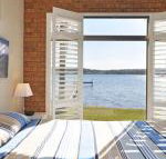 The Studio on the Lake at Fishing Point Lake Macquarie honestly put the line in  catch fish - Accommodation in Bendigo