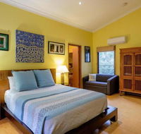 Five Bimba Tractor House - Accommodation in Bendigo