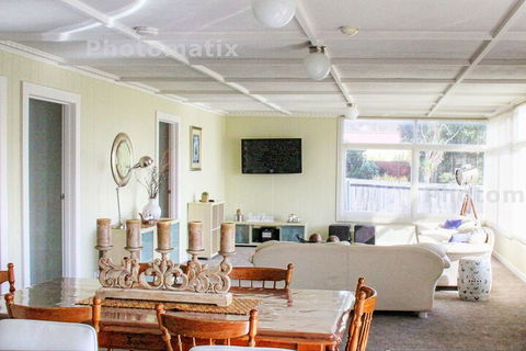 Elusive Penguin - Accommodation in Bendigo 5