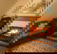 Brickendon - Accommodation in Bendigo