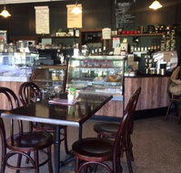 R  T's Bake and Brew - Accommodation in Bendigo