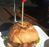 Grill'd Healthy Burgers - Accommodation in Bendigo